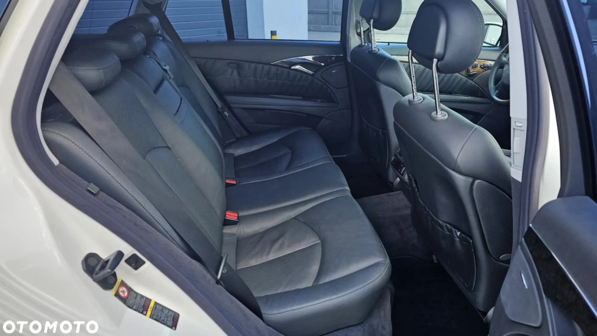 Mercedes-Benz Klasa E 500 T Avantgarde Sport Edition AMG - 15