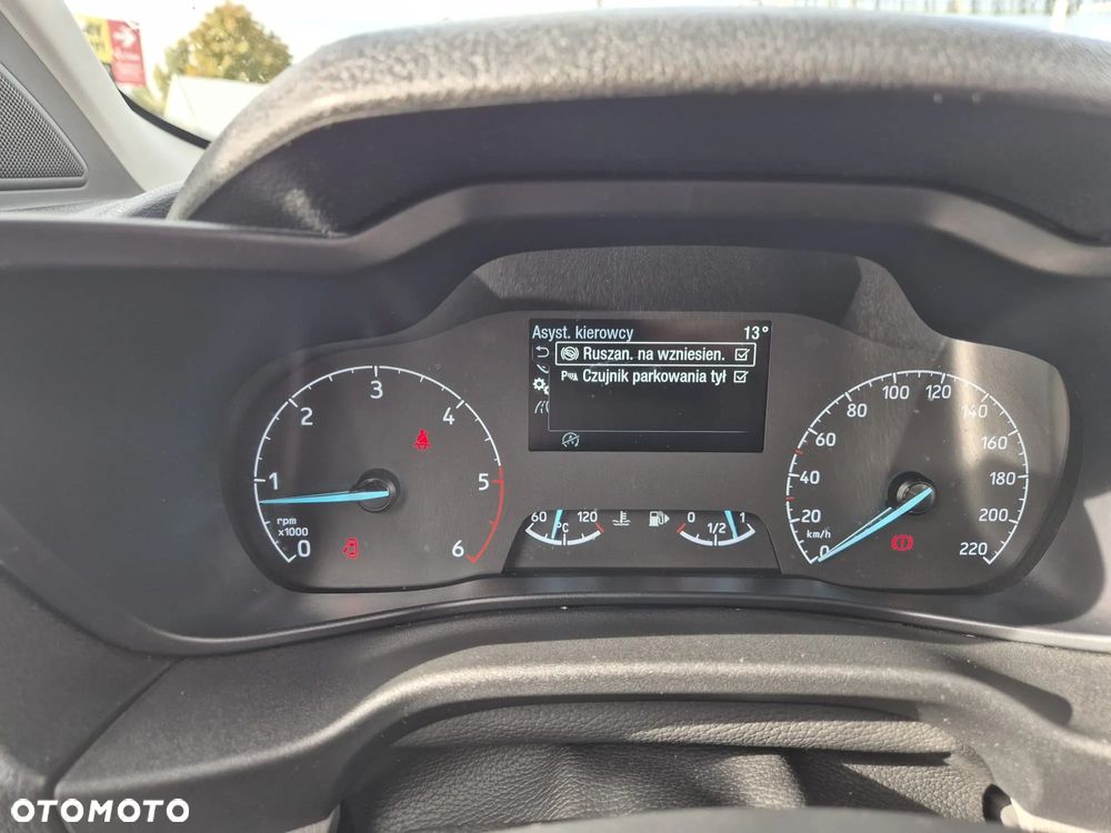 Ford Transit Connect - 17