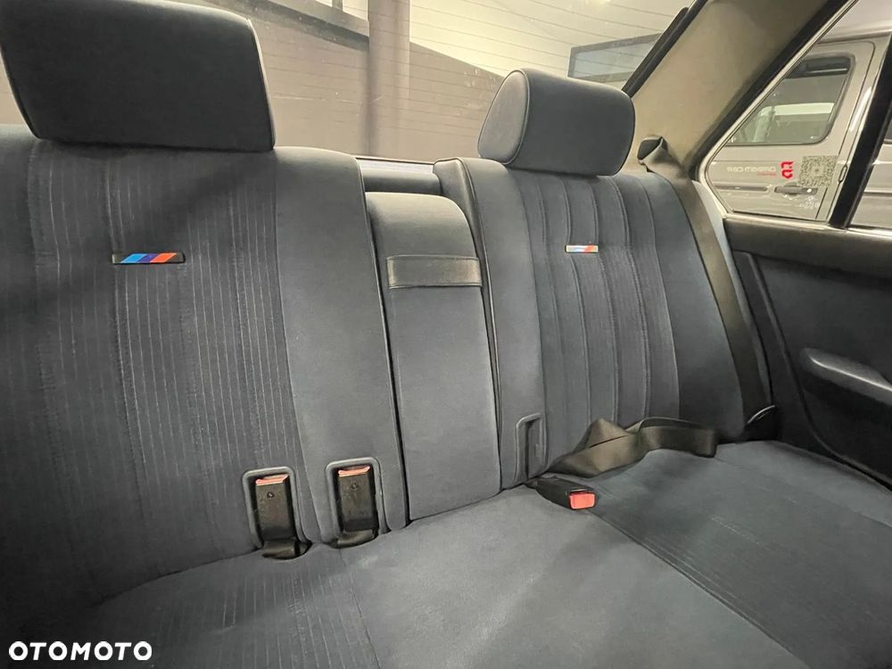 BMW Seria 5 M535 i - 25