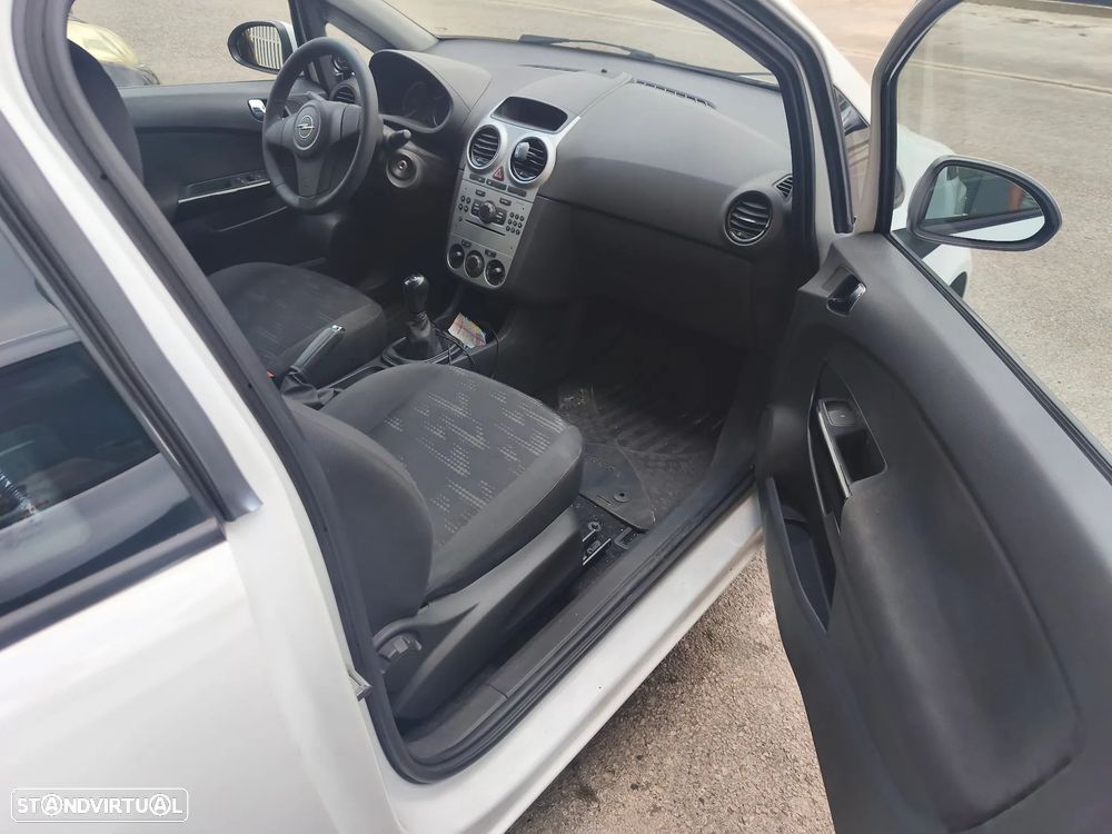 Opel Corsa - 8