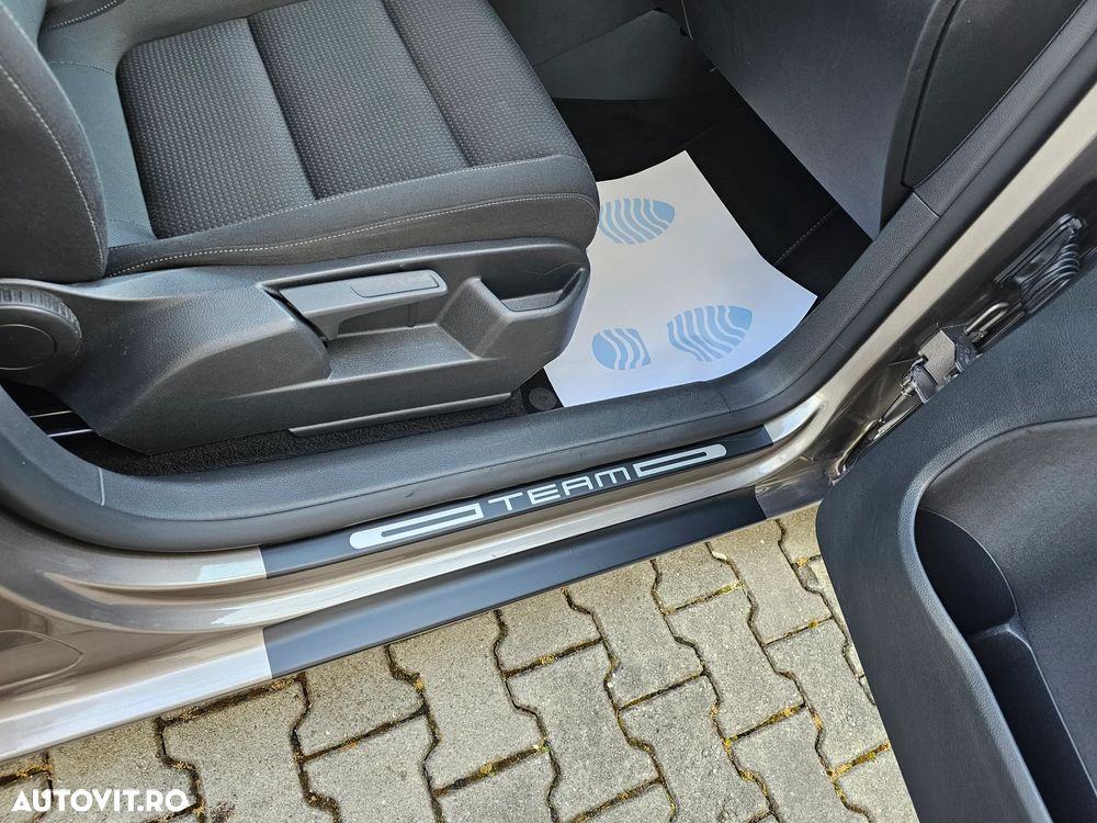 Volkswagen Golf Plus 1.4 TSI DSG Team - 24