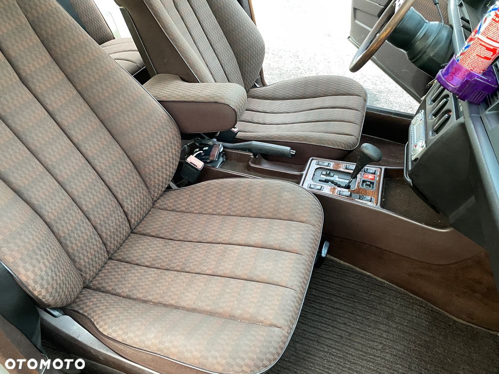 Mercedes-Benz W201 (190) - 13