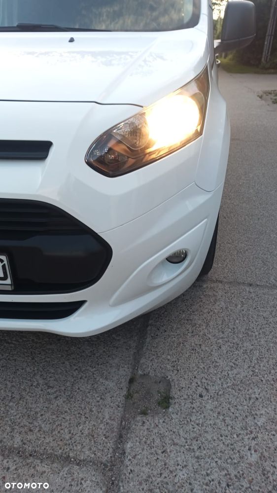 Ford Tourneo Connect Grand - 12