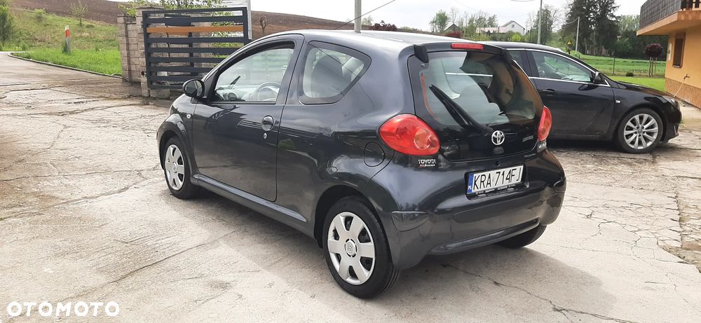 Toyota Aygo - 10