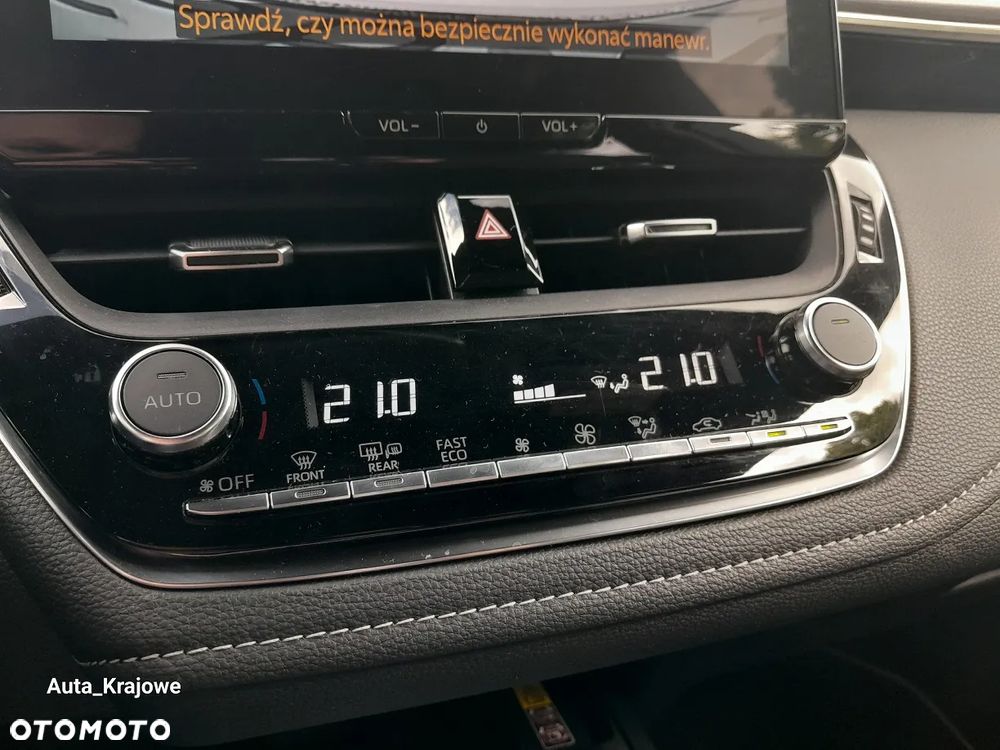 Toyota Corolla 2.0 Hybrid Style - 22