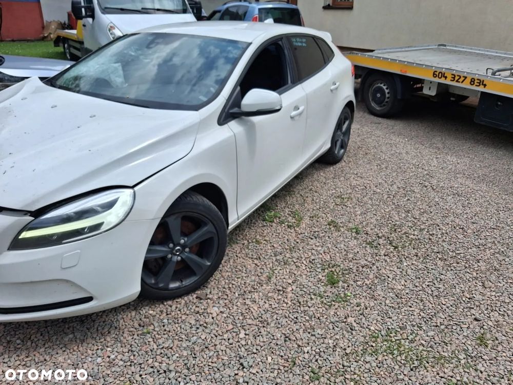 Volvo V40 D3 Drive-E SCR Momentum - 2