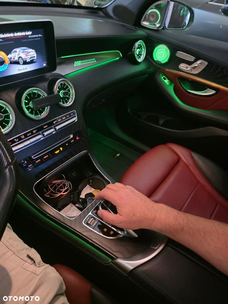 Mercedes-Benz GLC - 23