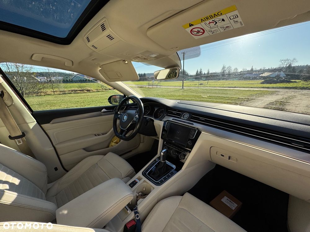 Volkswagen Passat 2.0 TDI SCR DSG Business - 10