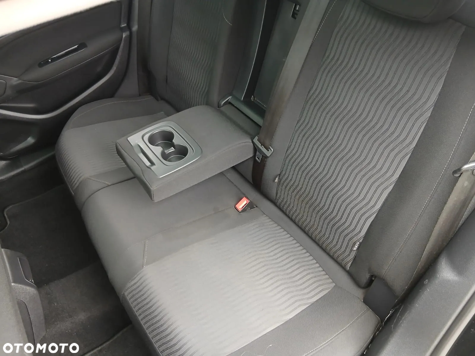 Peugeot 308 1.6 BlueHDi Business Line S&S - 33