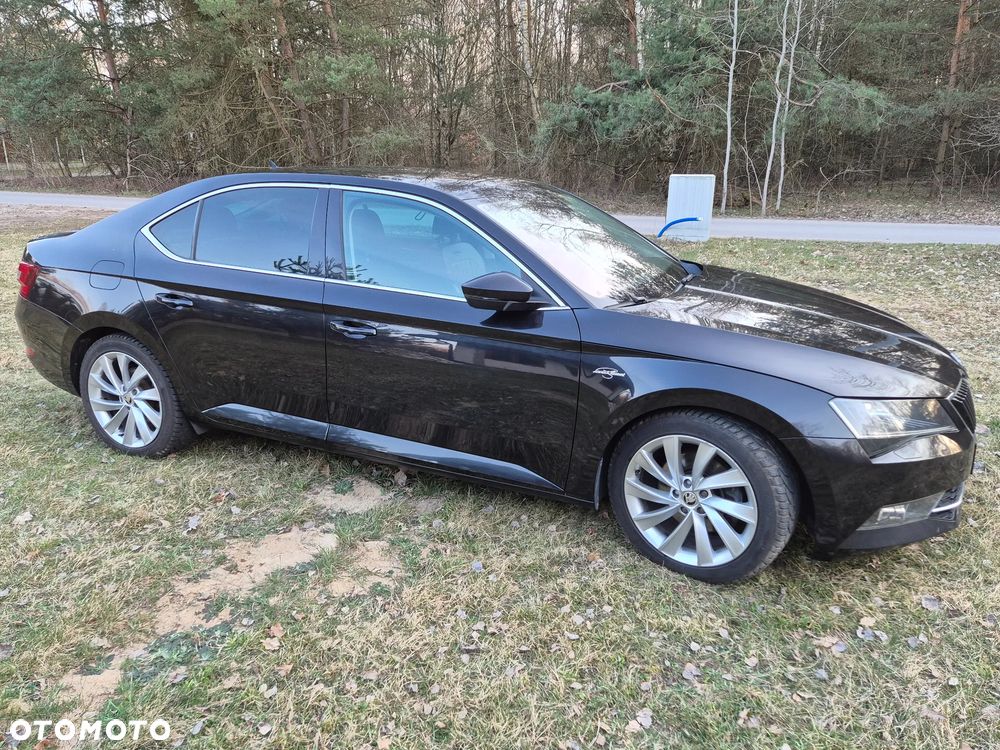 Skoda Superb 2.0 TDI 4x4 L&K DSG - 3