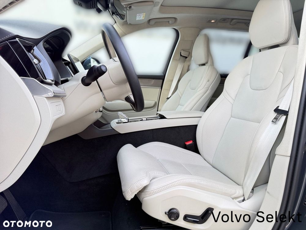Volvo XC 90 - 12