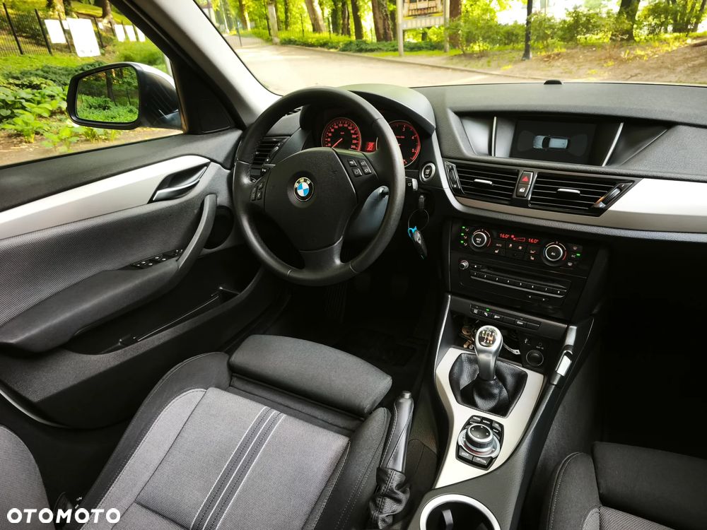 BMW X1 sDrive20d - 14