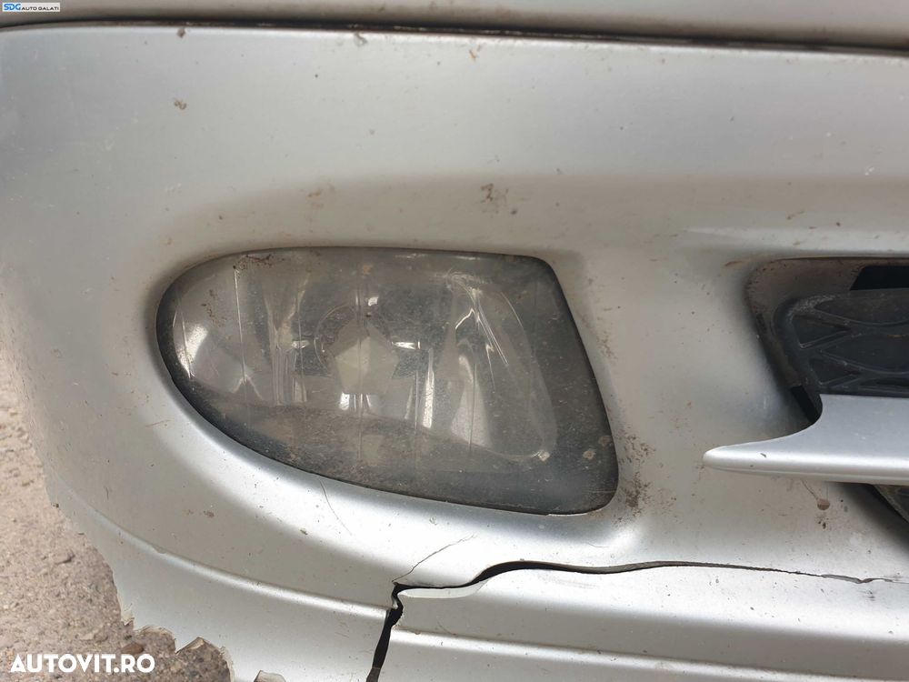 Bara Spoiler Fata cu Grile Proiectoare cu Bandouri cu Locas Senzori de Parcare si Locas Spalatoare Faruri cu Defecte Mercedes Clasa E Class W211 Break Combi NFL Non Facelift 2002 - 2006 Culoare C775 775 [K3437] [K3438] [K3439] [K3440] [K3441] [K3442] [K34 - 3