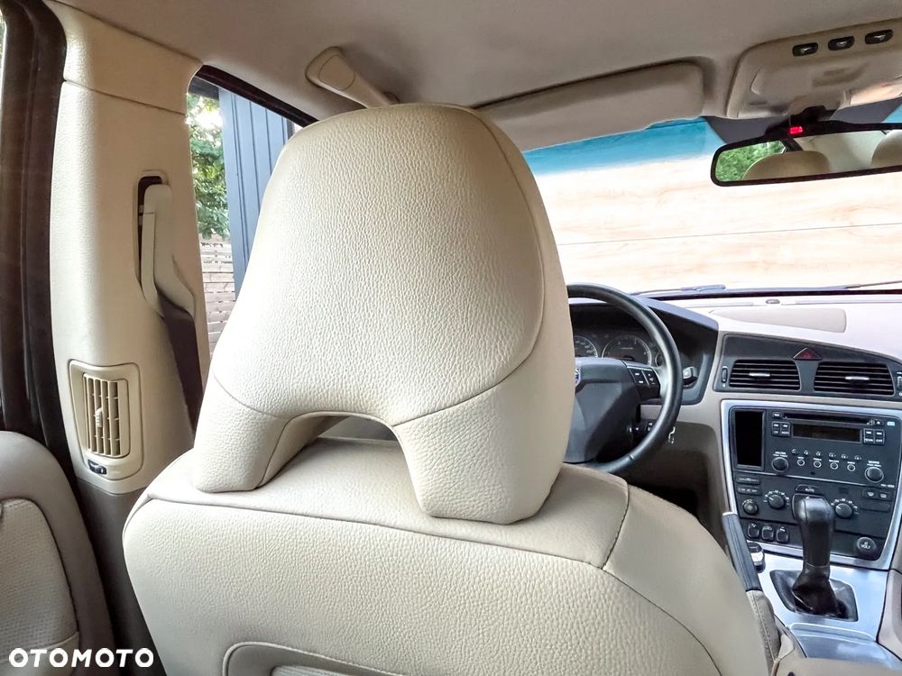 Volvo S60 2.4D Momentum - 35