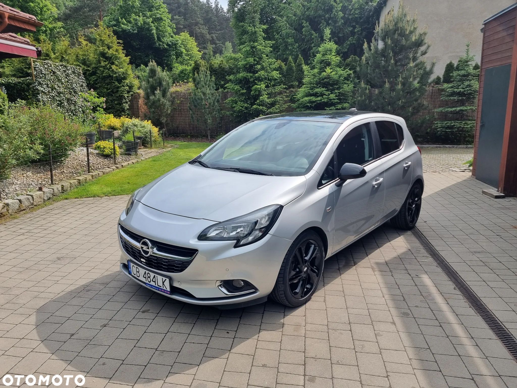 Opel Corsa 1.4 On - 1
