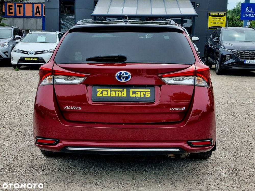Toyota Auris Hybrid 135 Prestige - 6