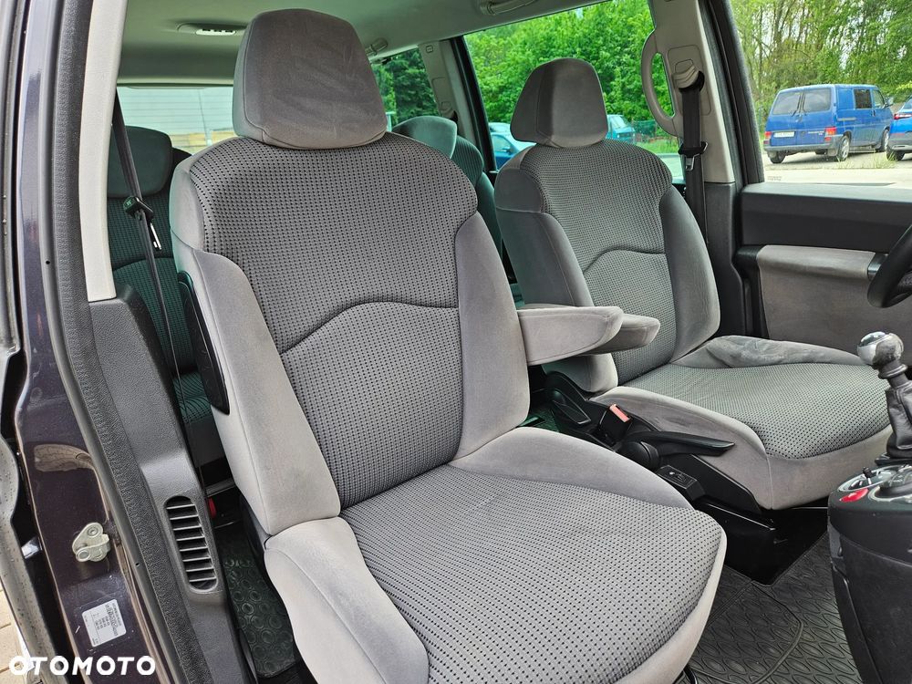 Peugeot 807 2.0 HDi Premium - 17