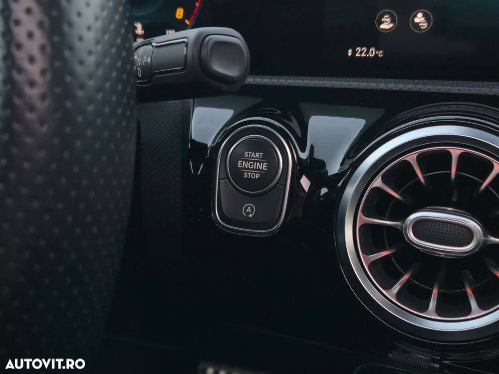 Mercedes-Benz CLA 200 7G-DCT AMG Line Advanced Plus - 22