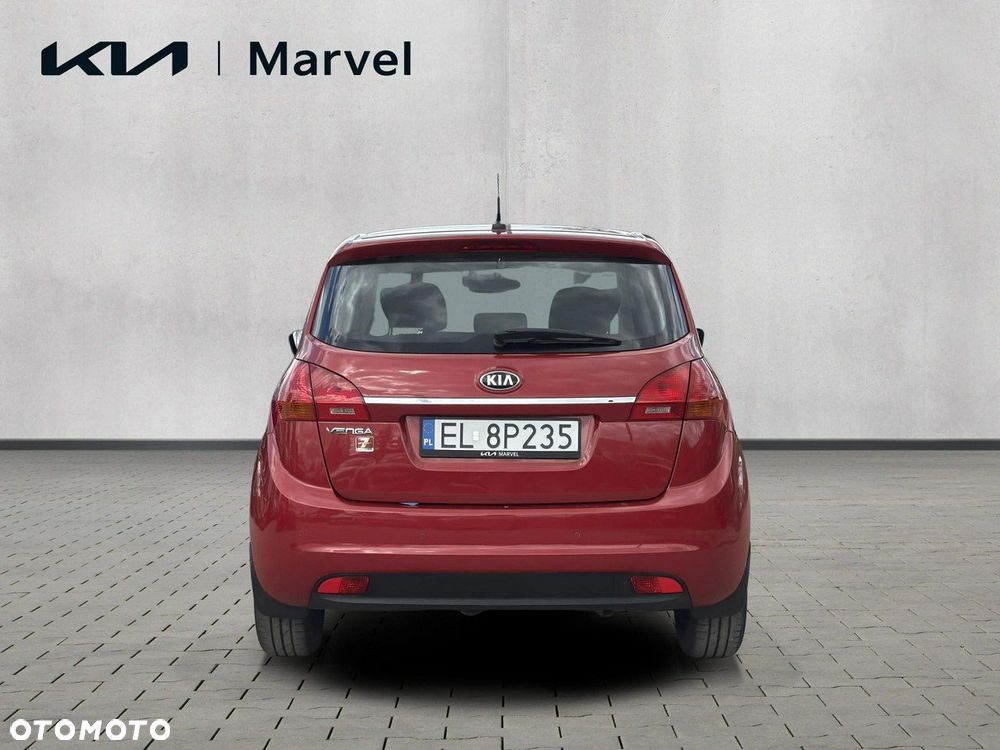 Kia Venga - 5