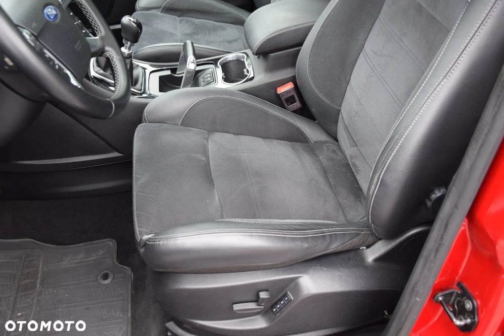 Ford S-Max 2.0 TDCi DPF Titanium - 25