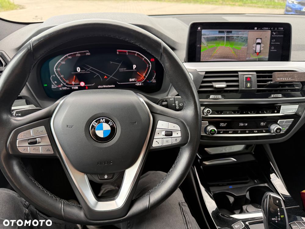 BMW X3 xDrive20d xLine - 24