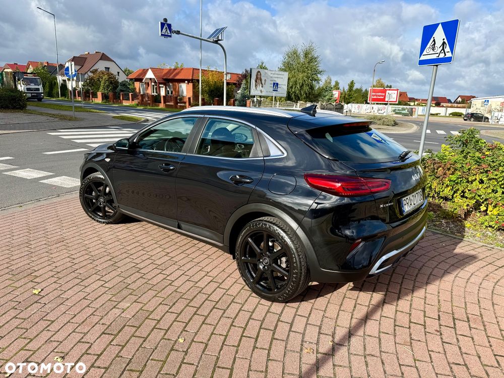 Kia XCeed 1.5 T-GDI L Business Line DCT - 4
