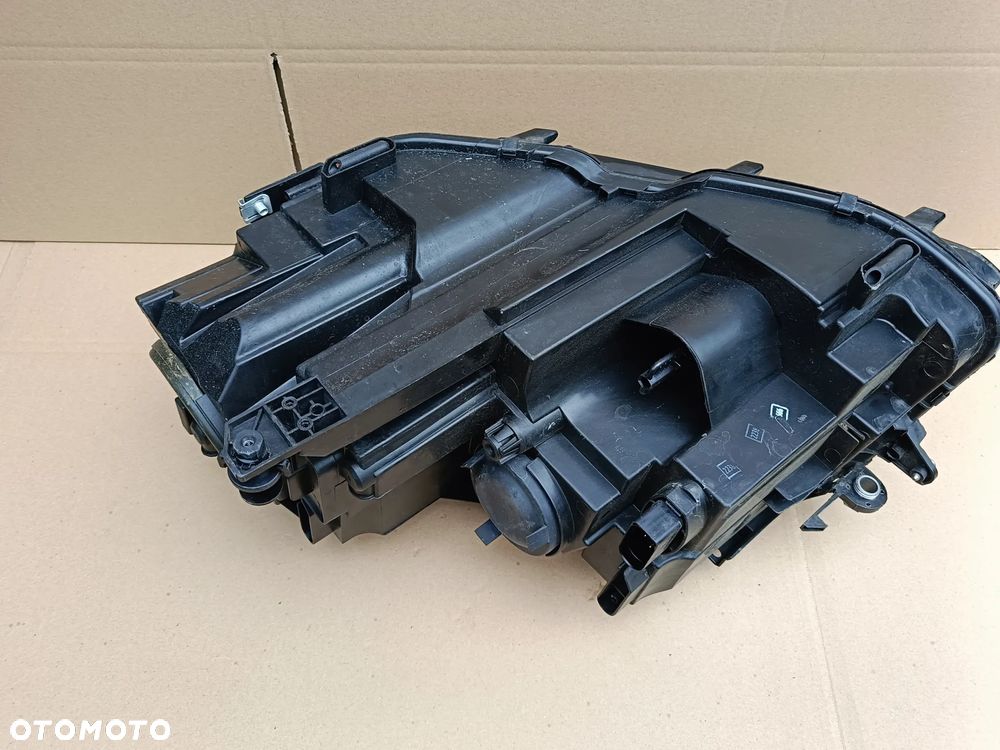 Lampa przednia prawa VW Tiguan II 2 oryg 5NB941006B - 5