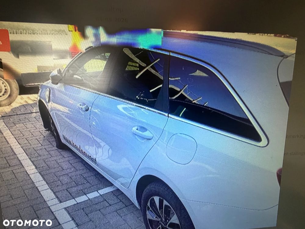Kia Ceed 1.6 GDI PHEV L Business Line DCT - 3