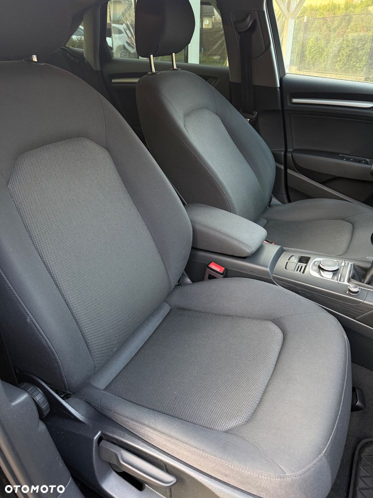 Audi A3 Limousine 30 TDI design - 17