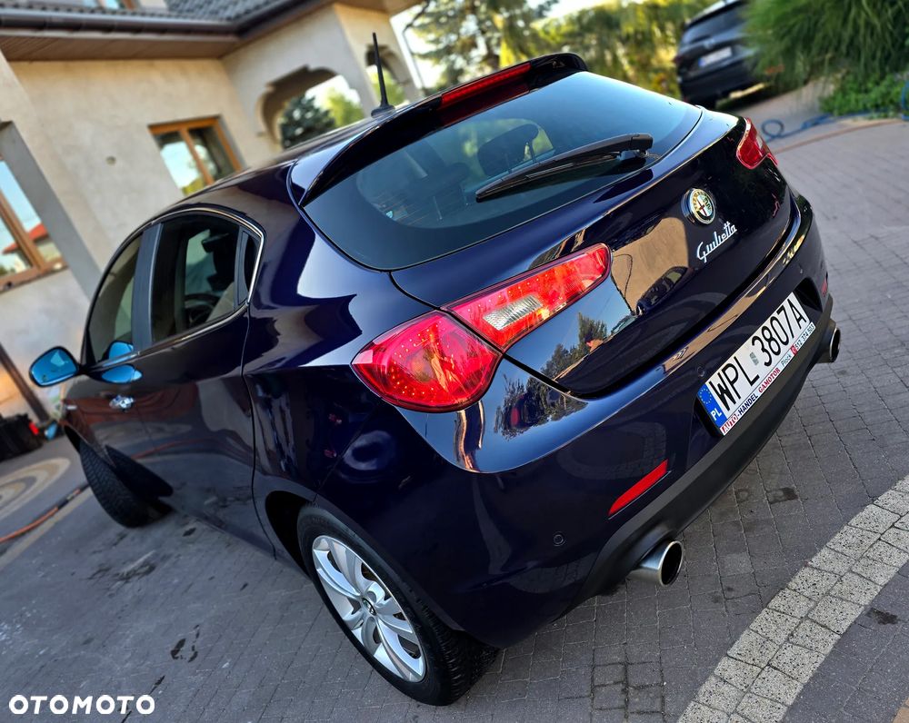 Alfa Romeo Giulietta - 1