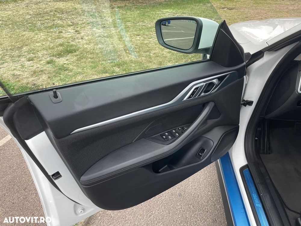 BMW i4 eDrive40 - 12