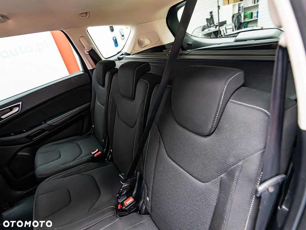 Ford S-Max - 20