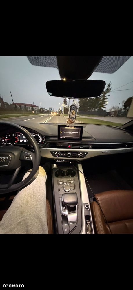 Audi A4 Limousine - 5