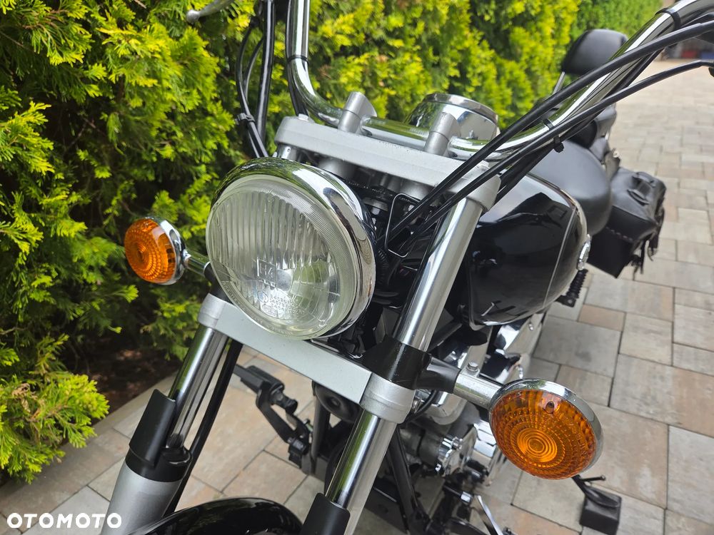 Yamaha XVS - 9