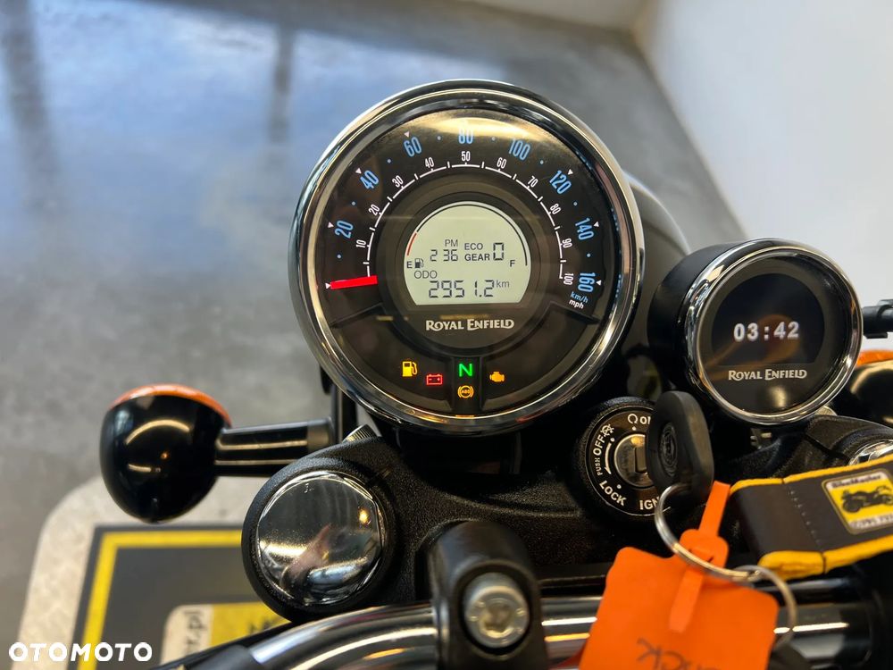 Royal Enfield Meteor - 21