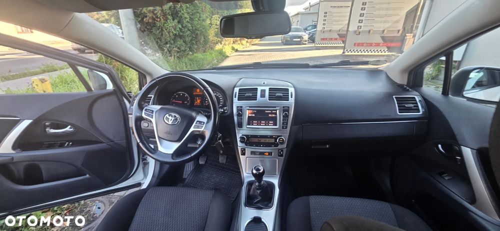 Toyota Avensis 2.0 D-4D Premium - 33