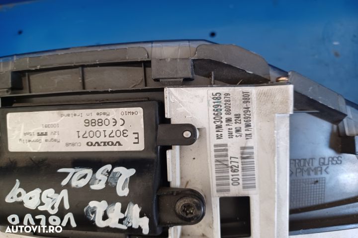 Ceasuri bord 30669185 30710071 Volvo V50 1 [2003 - 2011] wagon 2.0 D - 4