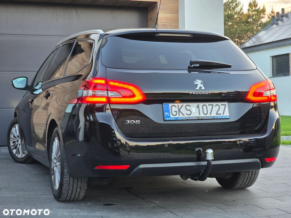 Peugeot 308 1.6 BlueHDi Allure S&S - 18