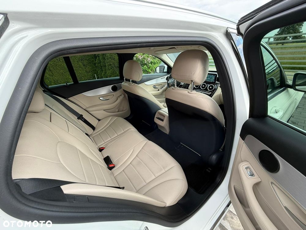 Mercedes-Benz Klasa C 180 d 9G-TRONIC Exclusive - 13