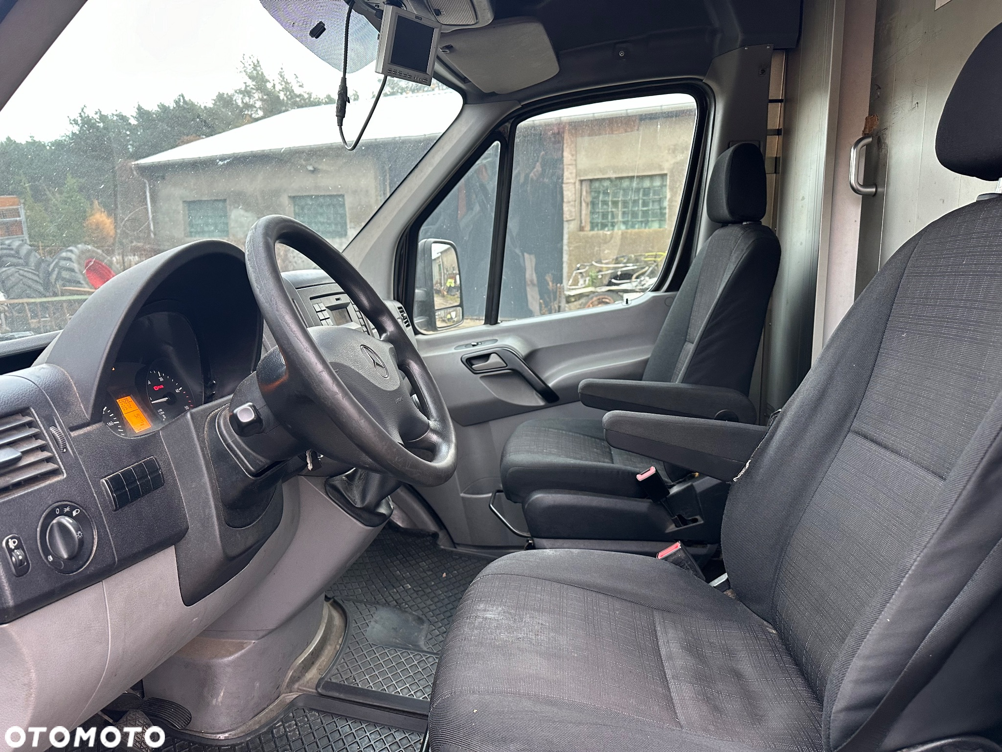 Mercedes-Benz SPRINTER - 23