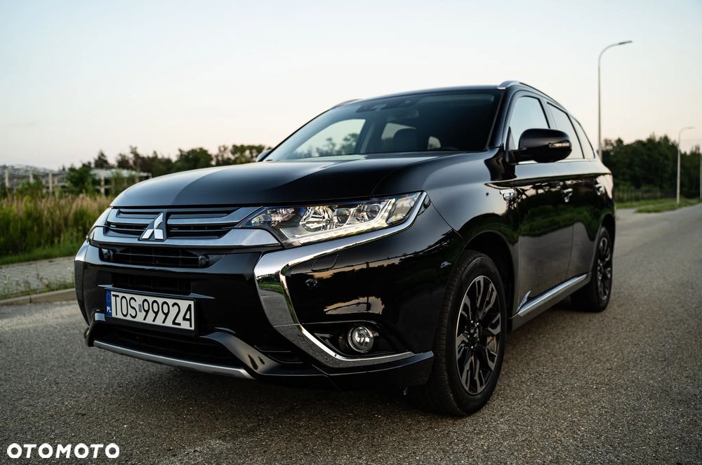 Mitsubishi Outlander - 3