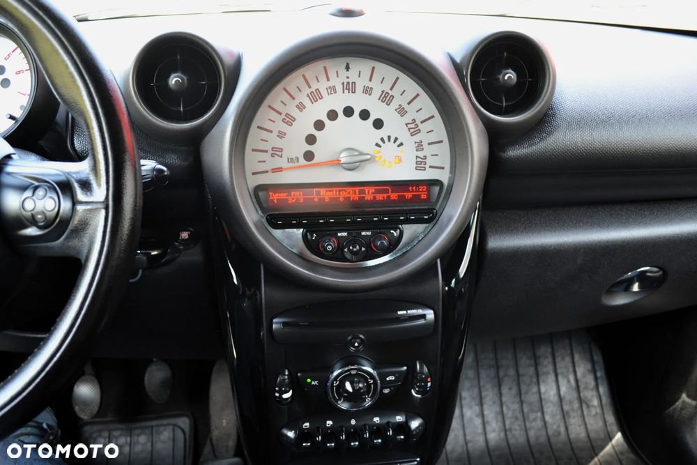 MINI Countryman Cooper D ALL4 - 16