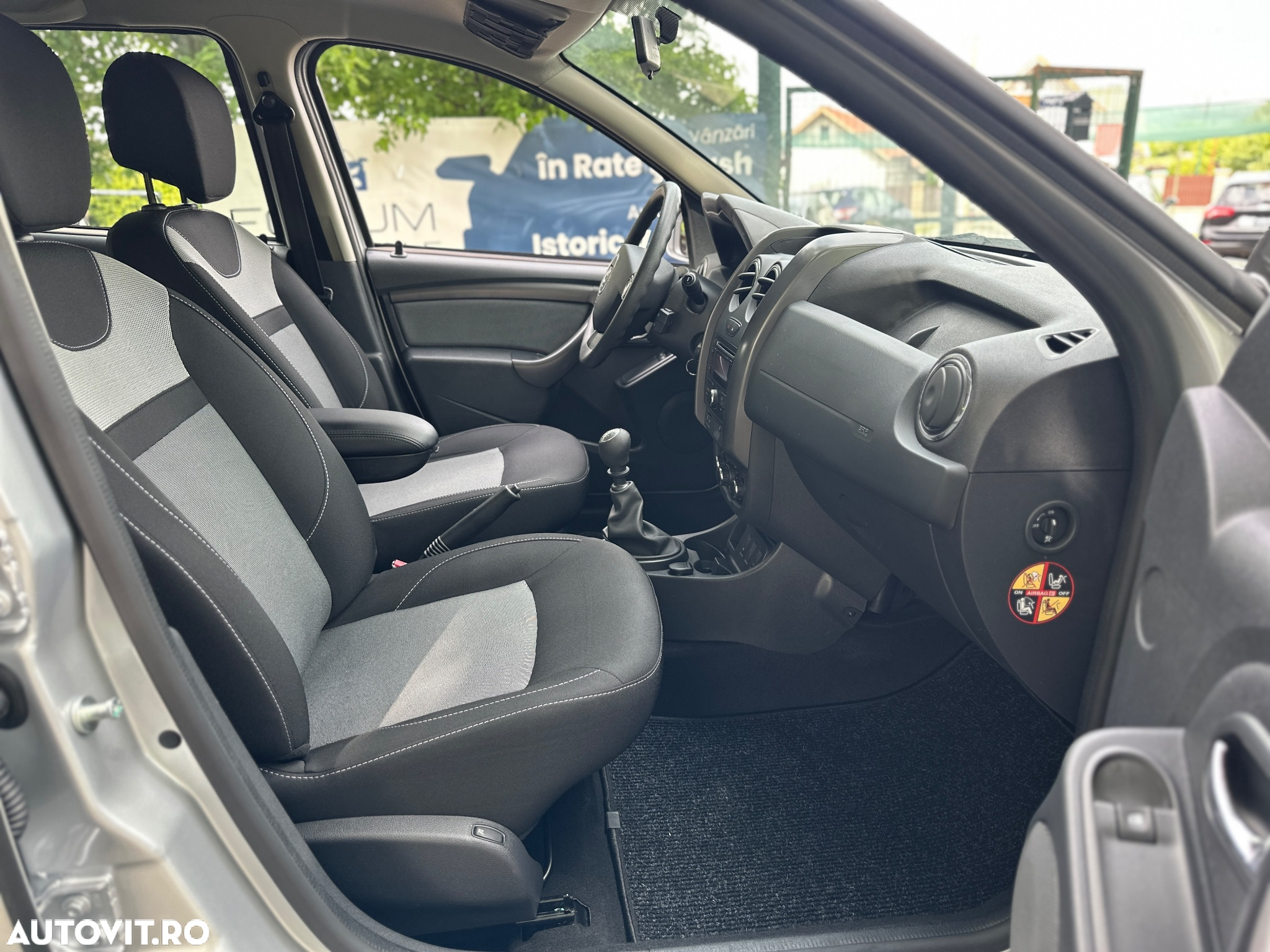 Dacia Duster 1.2 TCe 4x2 Laureate - 8