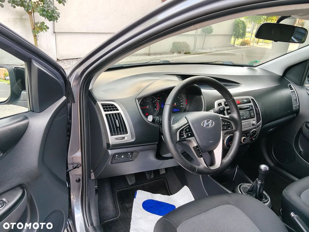 Hyundai i20 1.25 Classic + - 9