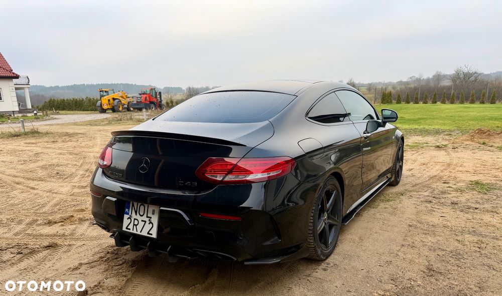 Mercedes-Benz Klasa C AMG 43 4Matic 9G-TRONIC - 3