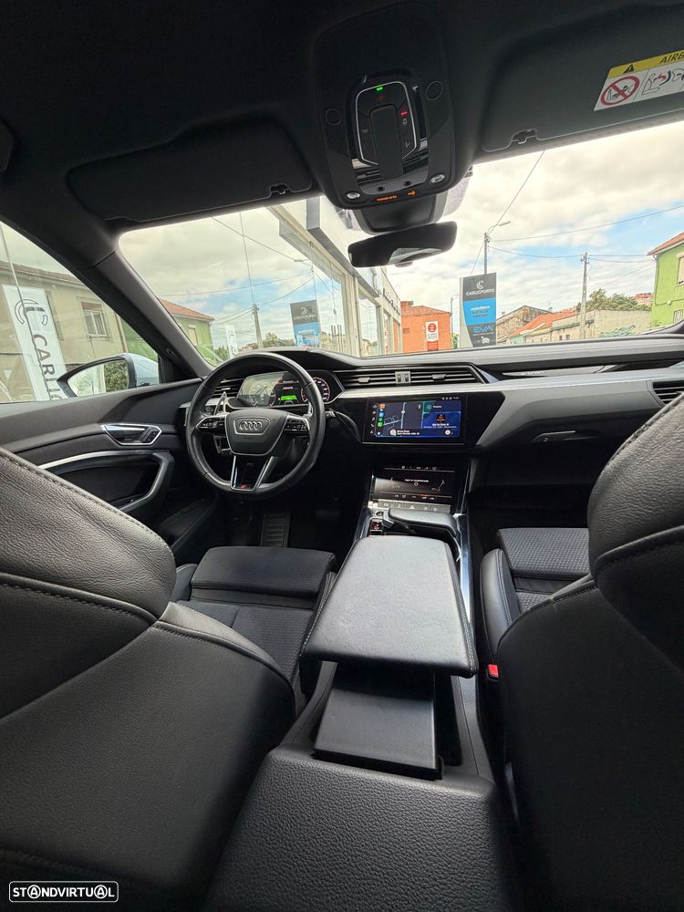 Audi e-tron 55 quattro S line - 11