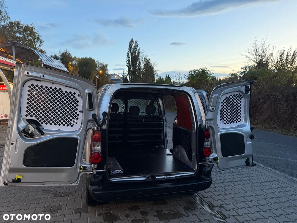 Peugeot Partner - 17