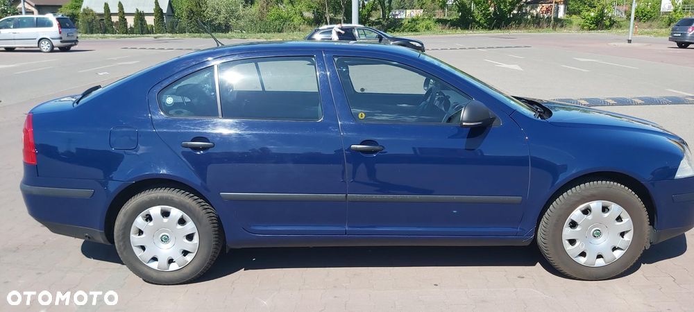 Skoda Octavia 1.6 Tour - 8