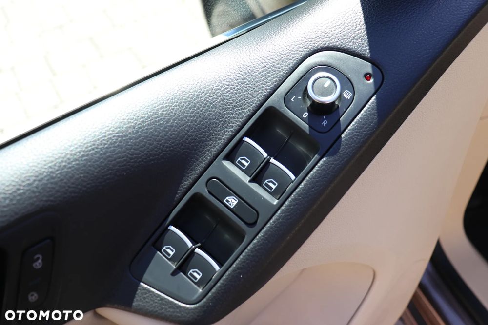Volkswagen Tiguan 2.0 TDI BlueMot Sport&Style - 21