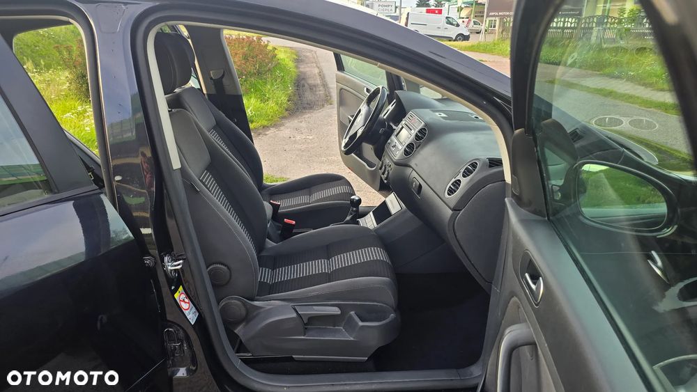 Volkswagen Golf Plus 1.9 TDI DPF Comfortline BlueMotion - 23